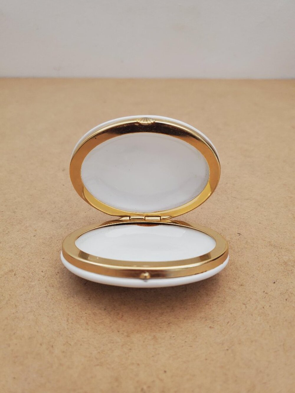 Small vintage jewelry box , porcelain wedding ring box - A retro intricate